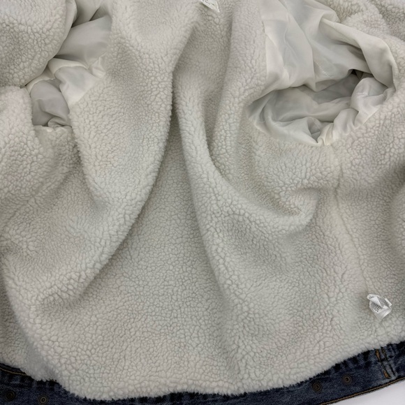 Offline by Aerie Denim Sherpa-Lined Jacket size medium - Picture 9 of 9